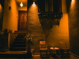 Can smart LEDs adjust automatically to sunset or sunrise?