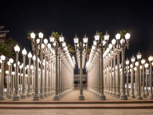 What Are the Advantages of Professional vs. DIY Lighting Installation?