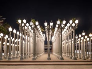 100 Percent Customer Satisfaction Lighting Services